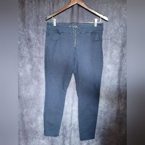 ✨️3/$25✨️ Dark Blue Petite Skinny Jeans